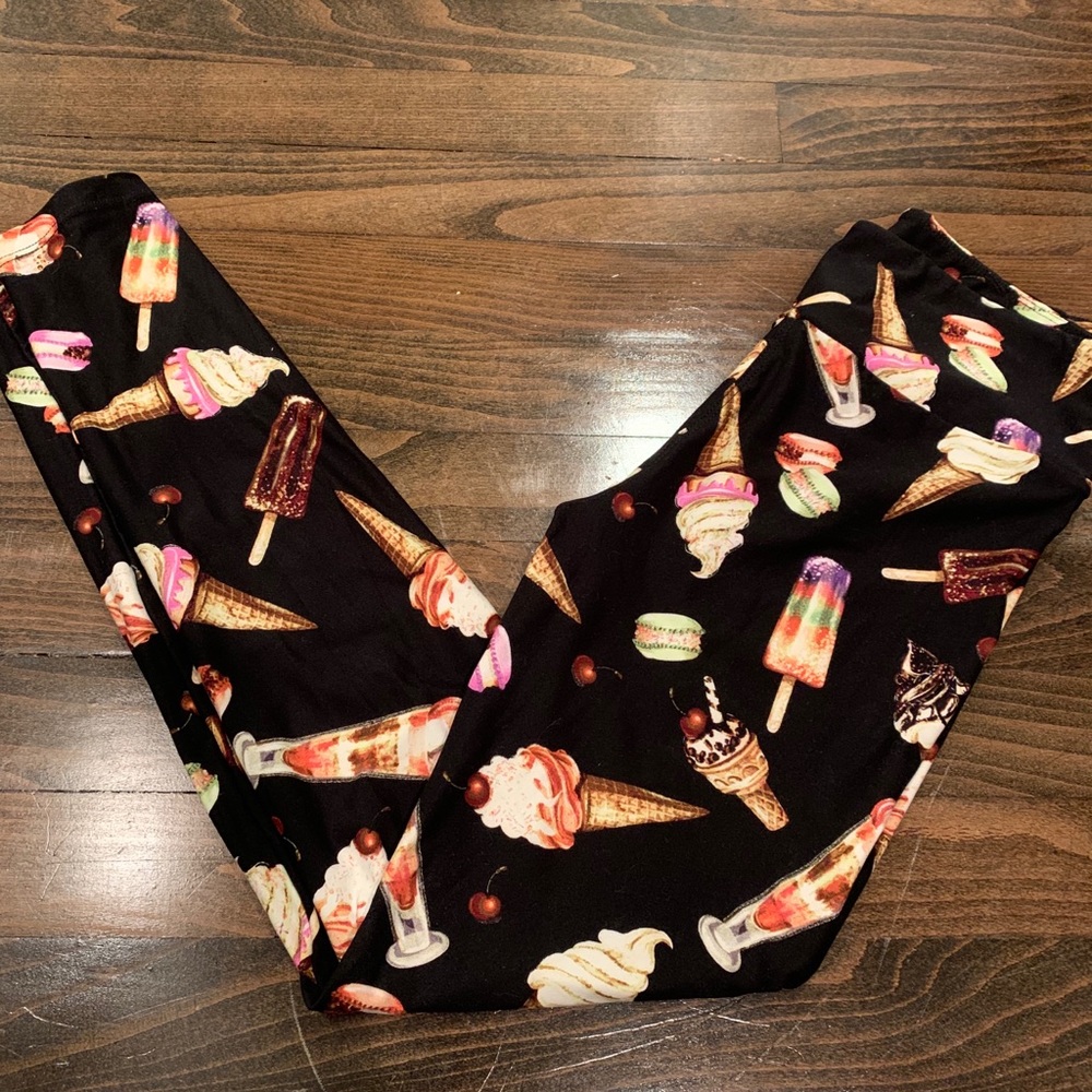 OS lularoe dessert leggings! Ice cream, macaroons